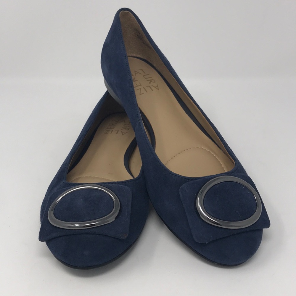 Women’s Naturalizer Flats - NEW!